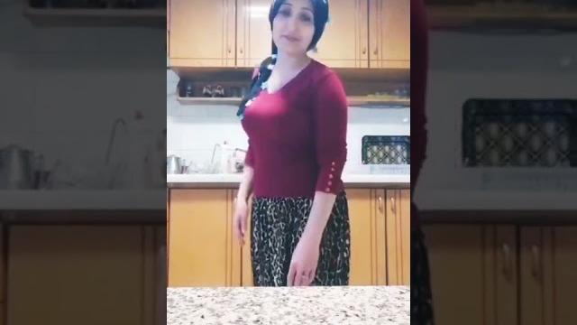 Türbanlı sergiliyor Türbanlı sergiliyor
