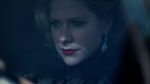 Avril lavigne - i fell in love with the devil (official video) Avril lavigne - i fell in love with the devil (official video)