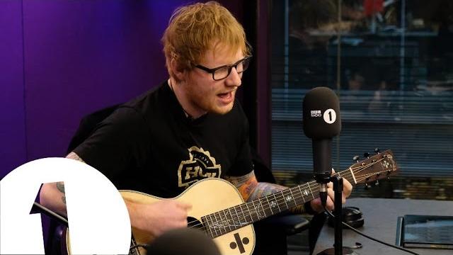Ed sheeran - castle on the hill (live) Ed sheeran - castle on the hill (live)