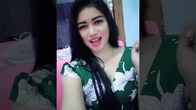 Tante semok Tante semok