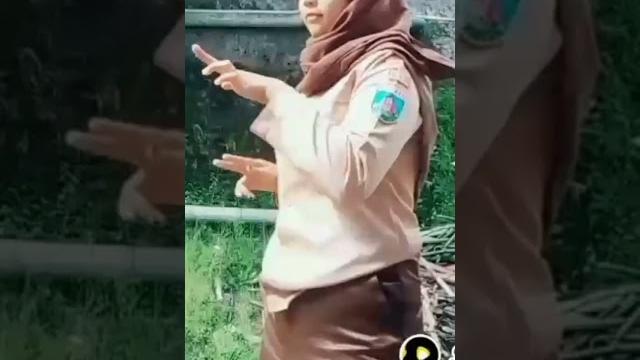 Goyang pramuka #goyangtiktok #pargoy #hot #viral Goyang pramuka #goyangtiktok #pargoy #hot #viral