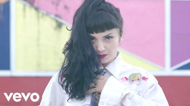 Mon laferte - amárrame (video oficial) ft. juanes Mon laferte - amárrame (video oficial) ft. juanes