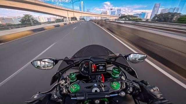 Ninja h2 + vandemon exhaust Ninja h2 + vandemon exhaust