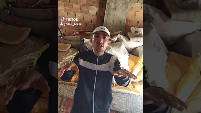 Si̇mge barankoğlu yeni̇ akim ti̇k tok Si̇mge barankoğlu yeni̇ akim ti̇k tok