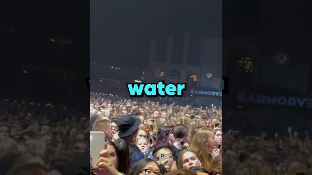 Olivia rodrigo stopped her show Olivia rodrigo stopped her show