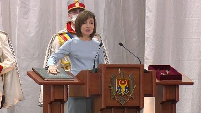 Майя санду вступила в должность президента молдавии Майя санду вступила в должность президента молдавии