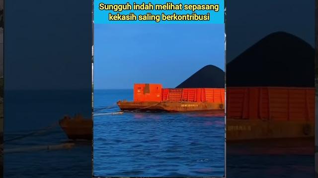 Dua sejoli #shorts #fyp #kapallaut #viral Dua sejoli #shorts #fyp #kapallaut #viral
