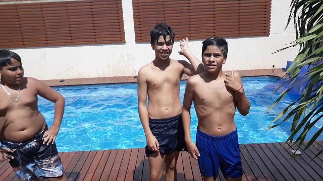 Desafio fale qualquer coisa/ desafio na piscina. Desafio fale qualquer coisa/ desafio na piscina.