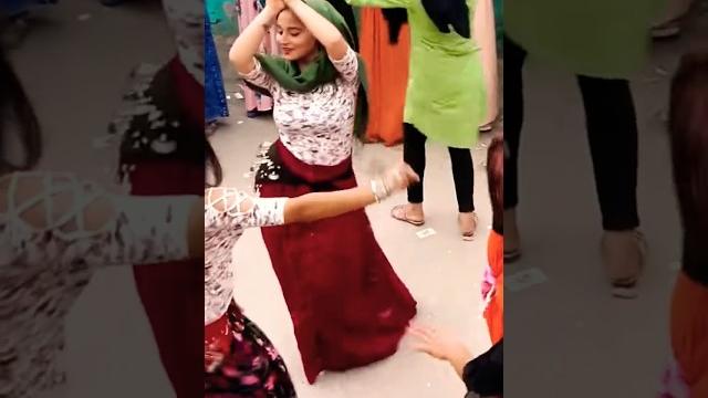 Safranbolu mahalesi̇ eğlenceli̇ düğün weddi̇ng dance Safranbolu mahalesi̇ eğlenceli̇ düğün weddi̇ng dance