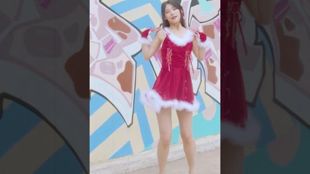 【小雪_juvia】性感小红裙广场上蹦迪圣诞特辑 mobile 【小雪_juvia】性感小红裙广场上蹦迪圣诞特辑 mobile