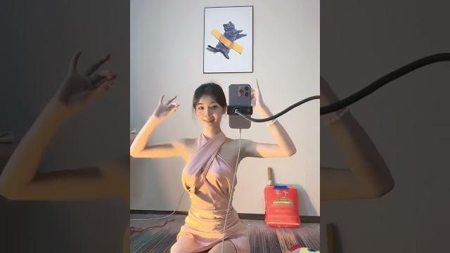 兮兮好饿哦 230220 010214 兮兮好饿哦 230220 010214