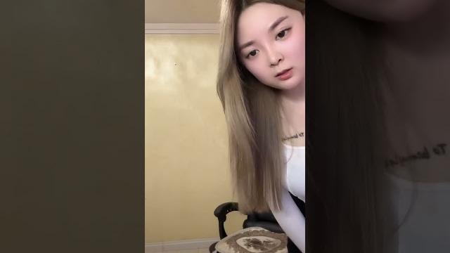 何佳怡小芭比 快手直播 何佳怡小芭比 快手直播