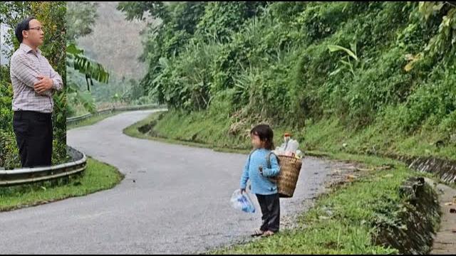 The touching journey of a little girl who saved a single mother who was seriously ill in a sewer The touching journey of a little girl who saved a single mother who was seriously ill in a sewer