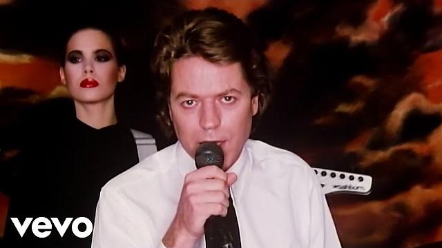 Robert palmer - addicted to love (official music video) Robert palmer - addicted to love (official music video)