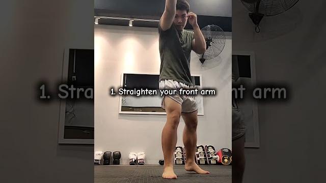 Try this instead of moving backwards all the time#mma #muaythai #kickboxing #boxing #sunway #tips Try this instead of moving backwards all the time#mma #muaythai #kickboxing #boxing #sunway #tips