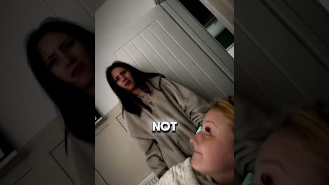 Mom hates her niece and screams at her for being an bad influence for her daughter... #spoiled #sad Mom hates her niece and screams at her for being an bad influence for her daughter... #spoiled #sad