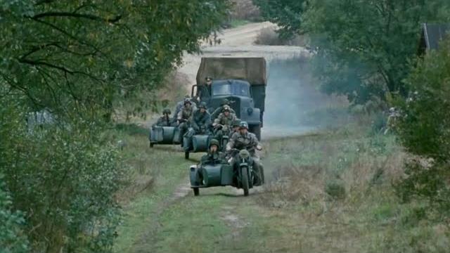 Взрывной военный фильм! враг у ворот! глубокое течение Взрывной военный фильм! враг у ворот! глубокое течение