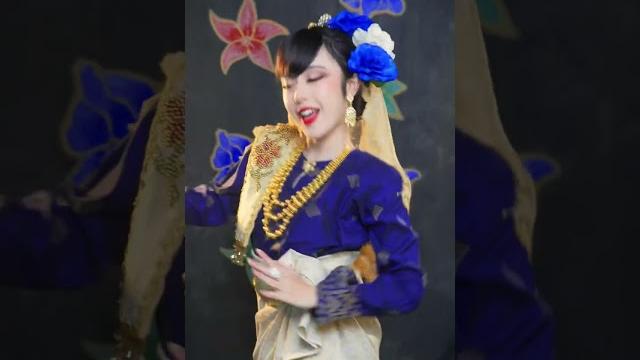 Malaysian traditional outfits ️! #shorts Malaysian traditional outfits ️! #shorts