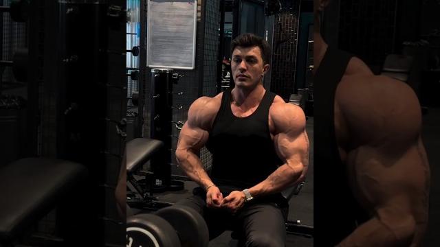 Build bigger traps #motivation #aesthetic #gymlife #gymworkout #shoulder #shorts #biceps#ytshorts Build bigger traps #motivation #aesthetic #gymlife #gymworkout #shoulder #shorts #biceps#ytshorts