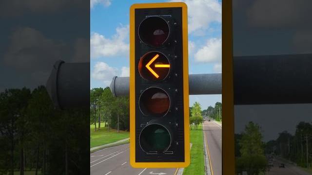 Explanation of flashing yellow arrow traffic signals – road rules video for teens and all drivers Explanation of flashing yellow arrow traffic signals – road rules video for teens and all drivers