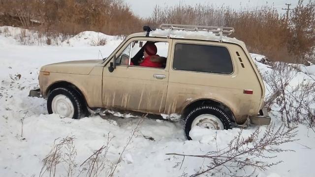 Выкопался из сугробы на лысом флейме Выкопался из сугробы на лысом флейме