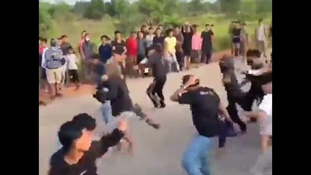 Story wa jedag jedug perang sarung dj ramadhan tiba Story wa jedag jedug perang sarung dj ramadhan tiba