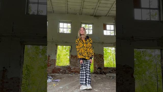 Асмр на заброшке #asmr #асмр #заброшка #shorts Асмр на заброшке #asmr #асмр #заброшка #shorts