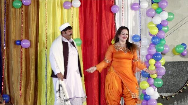 Neelam gul bangra mast dance with shahid khan Neelam gul bangra mast dance with shahid khan