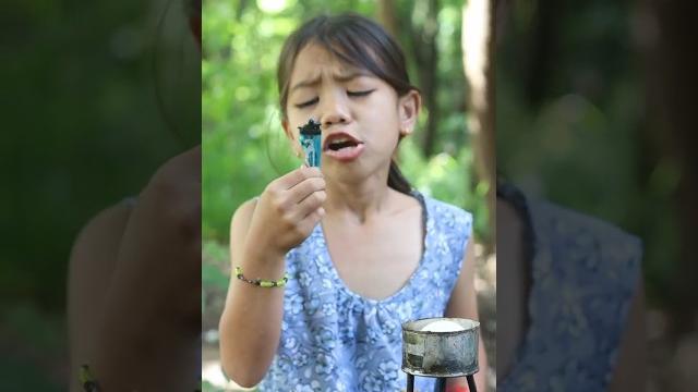 Survival skills smart idea and useful with reuse lighter. #survival #skills #lifehacks #camping Survival skills smart idea and useful with reuse lighter. #survival #skills #lifehacks #camping
