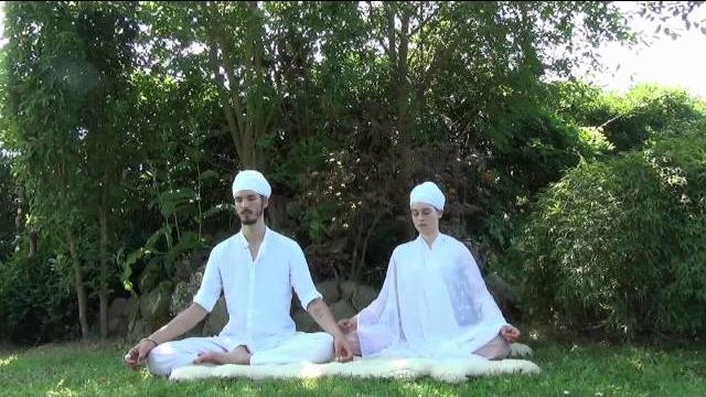 Kirtan kriya - sa ta na ma - by tera naam Kirtan kriya - sa ta na ma - by tera naam