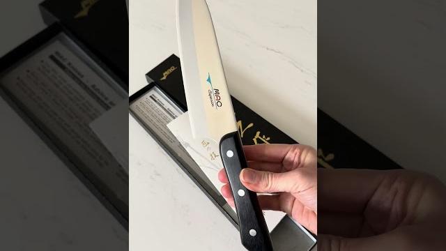 Mac superior series 6.5 in. (165mm) vegetable cleaver available at (www.knifemerchant.com) #closeup Mac superior series 6.5 in. (165mm) vegetable cleaver available at (www.knifemerchant.com) #closeup
