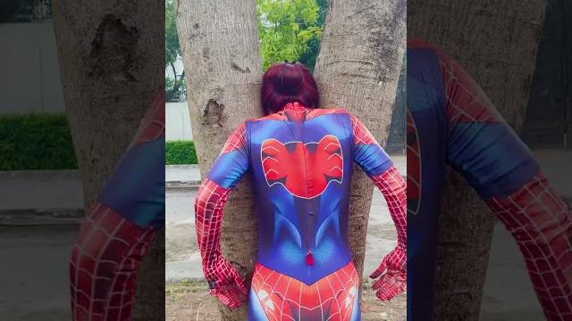 Red spider-man foolishly helps spidergirl but ends up harming her #shorts #youtubeshorts Red spider-man foolishly helps spidergirl but ends up harming her #shorts #youtubeshorts