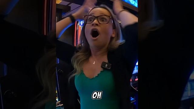Jaw-dropping jackpot in las vegas! #casino #slots #lasvegas Jaw-dropping jackpot in las vegas! #casino #slots #lasvegas