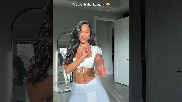 ️ i’m in love with this trend hahaha i love the little dance ️ i’m in love with this trend hahaha i love the little dance