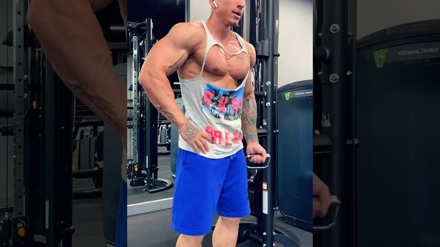 Взрываем грудные #fitness #fitnessmodel #mensphysique #bodybuilding #тренажерныйзал #грудныемышцы Взрываем грудные #fitness #fitnessmodel #mensphysique #bodybuilding #тренажерныйзал #грудныемышцы