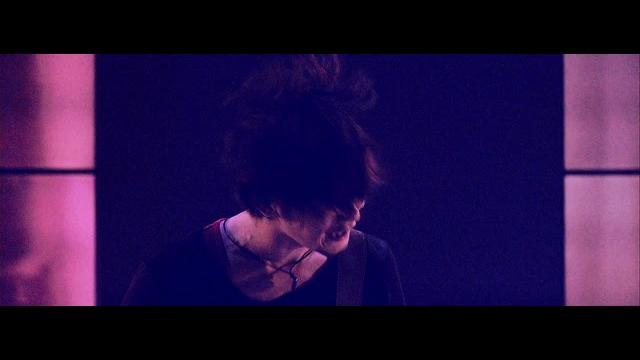 Tk from 凛として時雨 『unravel』 music video(full size) Tk from 凛として時雨 『unravel』 music video(full size)