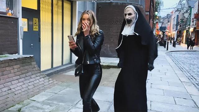 She has no idea what's behind her. craziest reactions. the nun prank She has no idea what's behind her. craziest reactions. the nun prank