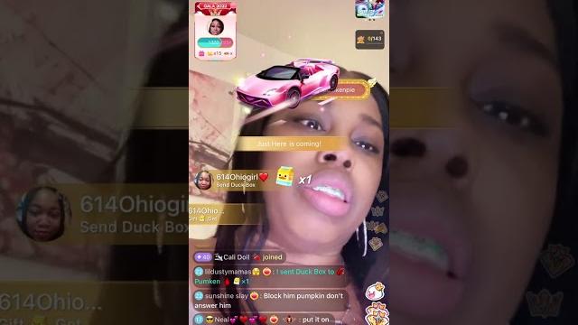 Brandon keys tells pumken her man background Brandon keys tells pumken her man background