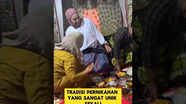 Tradisi unik pengantin pria dan wanita lari kencang ke kamar mandi ‼️‼️ #unik #tradisi #nikah Tradisi unik pengantin pria dan wanita lari kencang ke kamar mandi ‼️‼️ #unik #tradisi #nikah