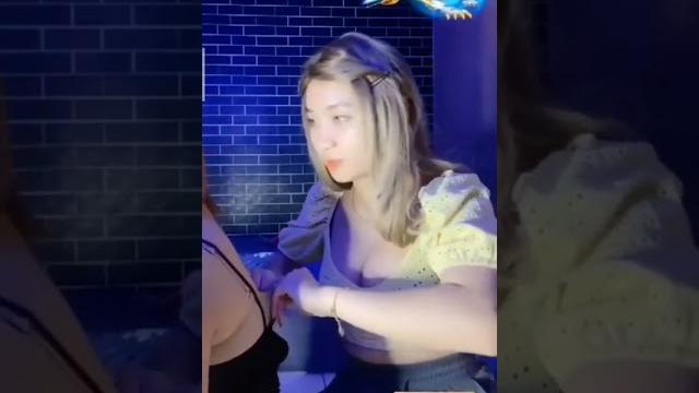 Awwah live bigo || full video cek di komentar Awwah live bigo || full video cek di komentar