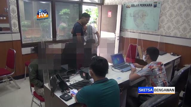 3 pasangan diduga mesum di grebek warga 3 pasangan diduga mesum di grebek warga