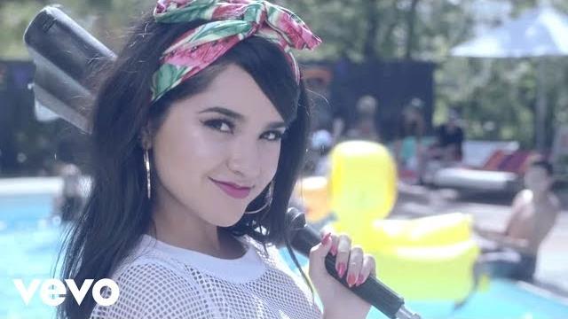 Becky g - shower Becky g - shower