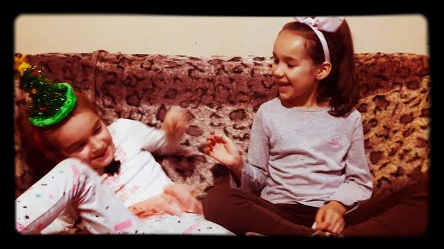 Ece, ceren ve cimri abileri Ece, ceren ve cimri abileri