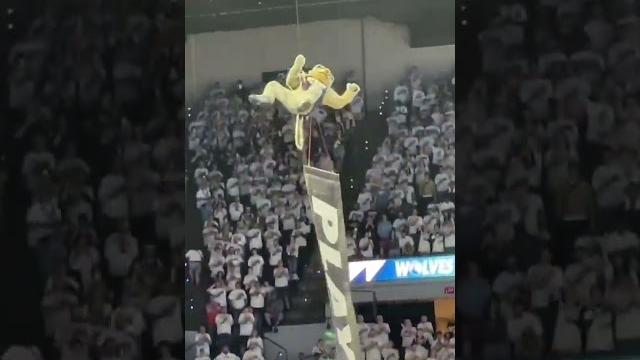 Kevin garnett bringing the energy for minnesota ️ Kevin garnett bringing the energy for minnesota ️