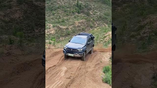 Rc fortuner vs jeep #testing #shorts #short #video Rc fortuner vs jeep #testing #shorts #short #video