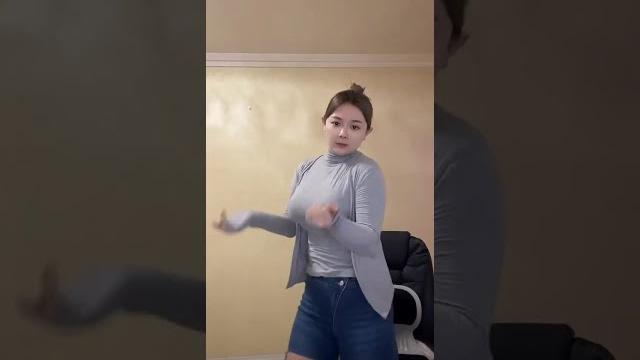 何佳怡小芭比 快手直播 何佳怡小芭比 快手直播