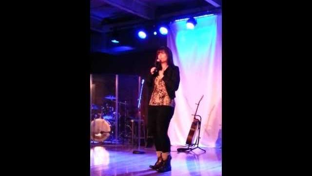 "contain me" - nayara - live "contain me" - nayara - live