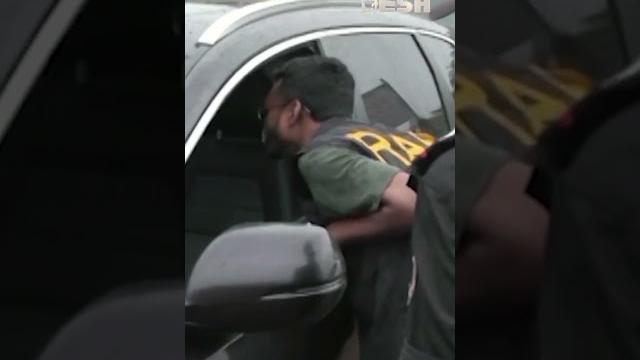 ঈদে নিরাপত্তাব্যবস্থা জোরদারে কুমিল্লায় কঠোর অবস্থানে র্যাব #comilla #banglanews #shorts #deshtv ঈদে নিরাপত্তাব্যবস্থা জোরদারে কুমিল্লায় কঠোর অবস্থানে র্যাব #comilla #banglanews #shorts #deshtv