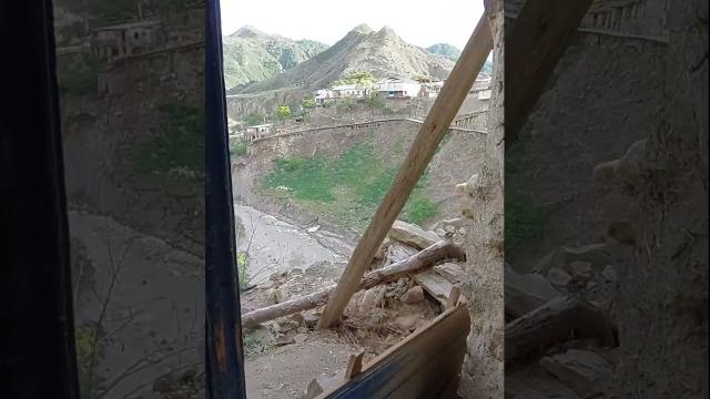 Заброшенный на вершине горы аул в дагестане. Заброшенный на вершине горы аул в дагестане.