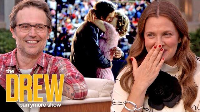 Michael vartan admits he ended that kissing scene with drew early after wardrobe malfunction Michael vartan admits he ended that kissing scene with drew early after wardrobe malfunction